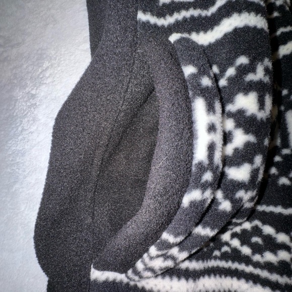 Chaps Women’s Black and White Full Zip Vest Size Medium New With Tags - Picture 9 of 16